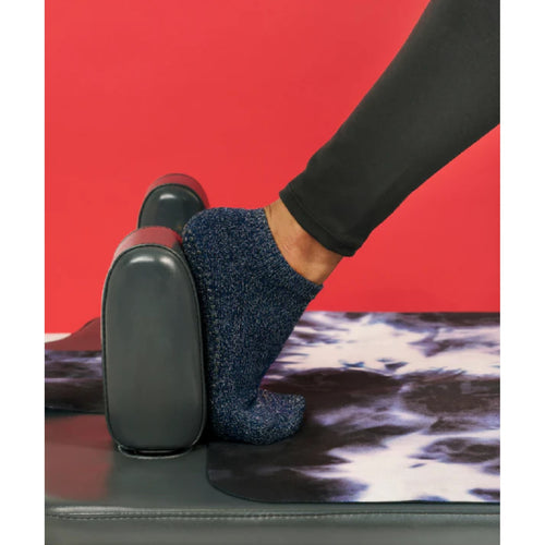 move active classic low rise starry black sparkle grip socks