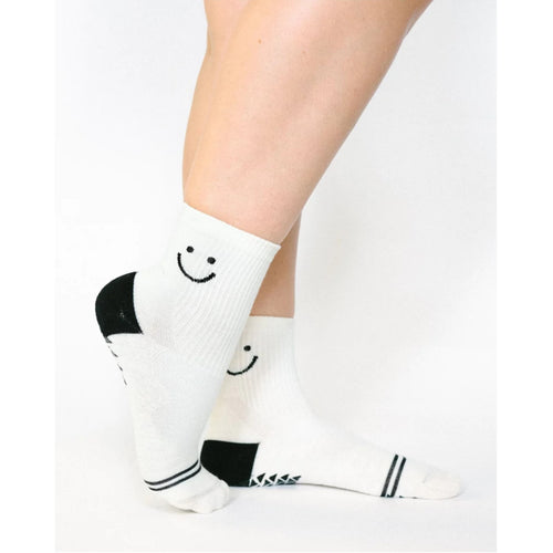 pointe studio happy ankle runner white grip socks