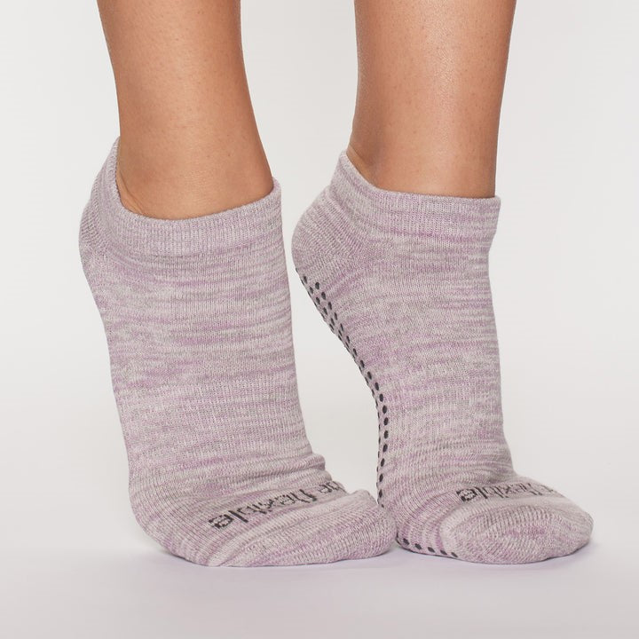 sticky be be flexible marbled fig grip socks