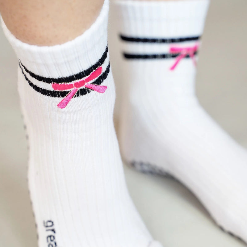 great soles Greer white black pink ribbon crew grip socks bca