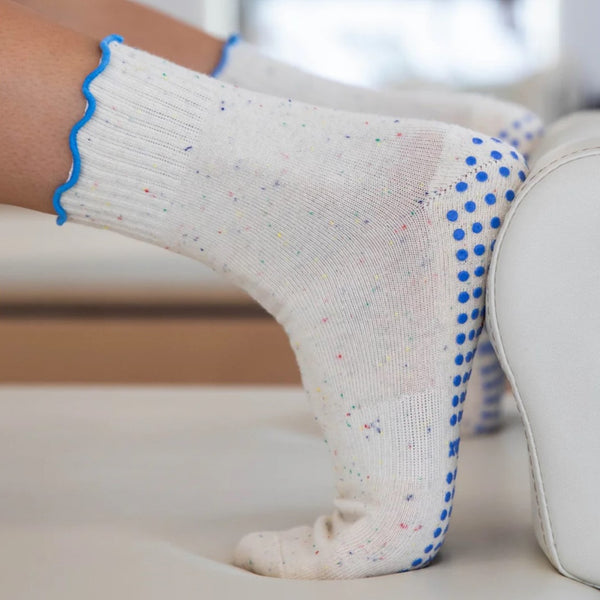 Cheeky Winx 100s and 1000s Grips Socks 1