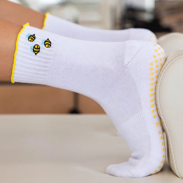 Cheeky Winx Bumble Bees Grip Socks 1