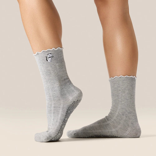 boo kitty frill sock from move active australia