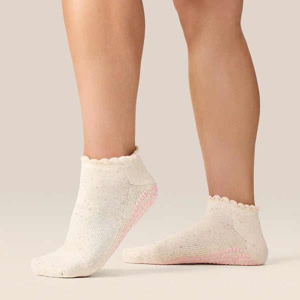 move active classic grip socks love confetti