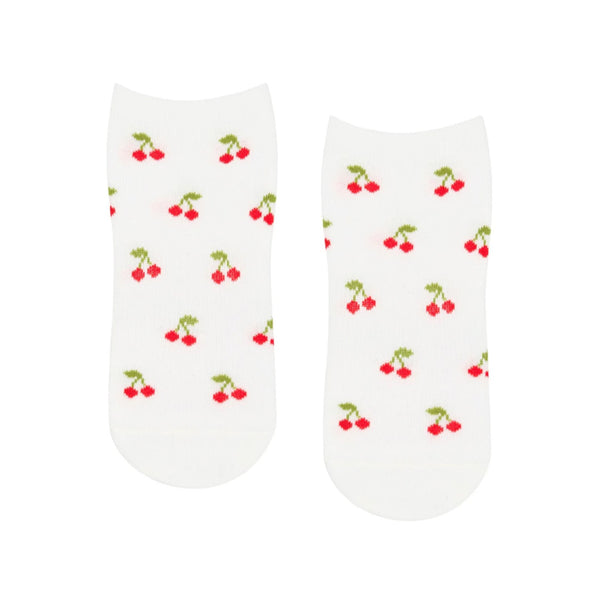 move active classic low rise cherry pop grip socks