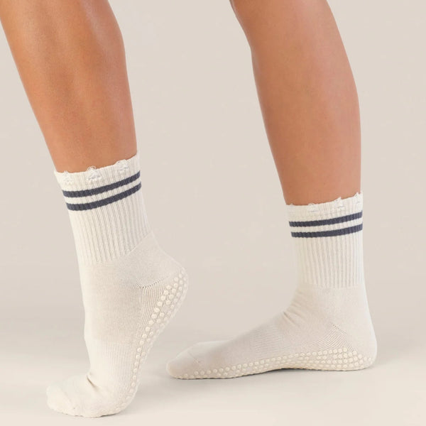 Move Active Crew Grip Socks Edgy Oat