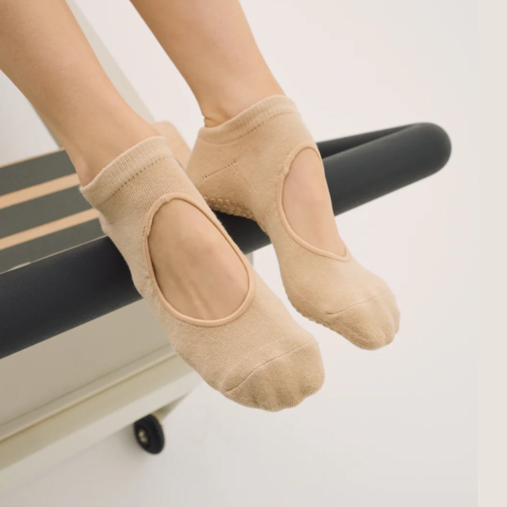 Move Active Slide On Solid Grip Socks - Move Active - simplyWORKOUT – SIMPLYWORKOUT