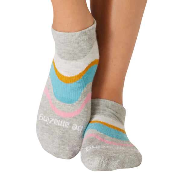 sticky be amazing whimsy ranier grip socks
