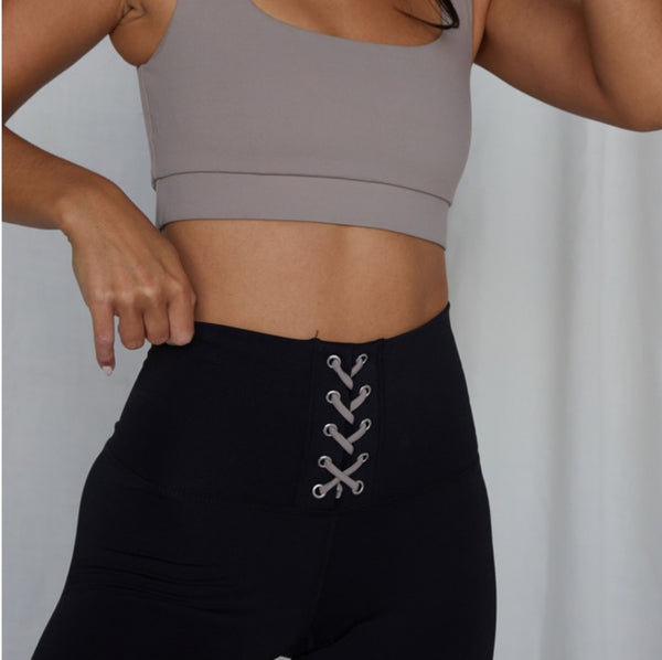 strut this Kennedy leggings smoke black