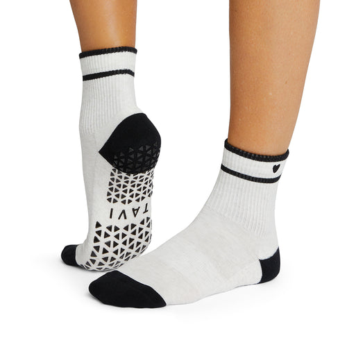 Tavi-active aria follow your heart grip socks