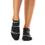 Tavi Noir Savvy Black Wave Stripe Grip Socks