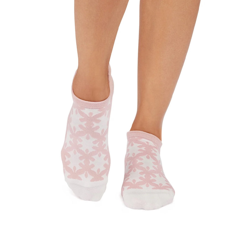 tavi savvy petal grip socks