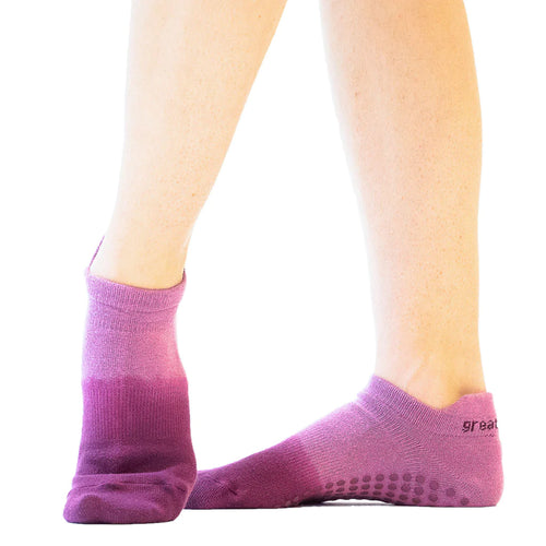 great soles rory pink and berry ombre grip socks