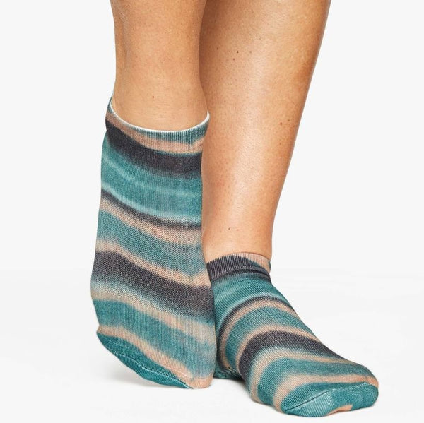 Pointe Studio Slab Grip Sock Dark Green