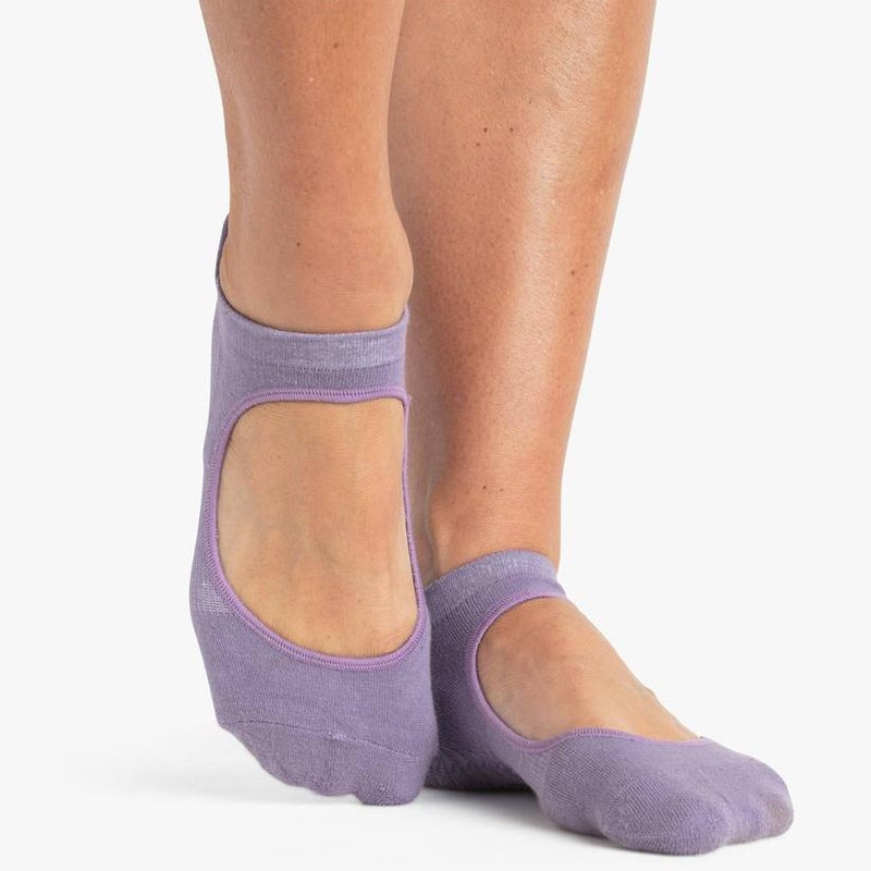 Pointe Studio Socks 🧡⁠ Long-lasting silicon grip extends from