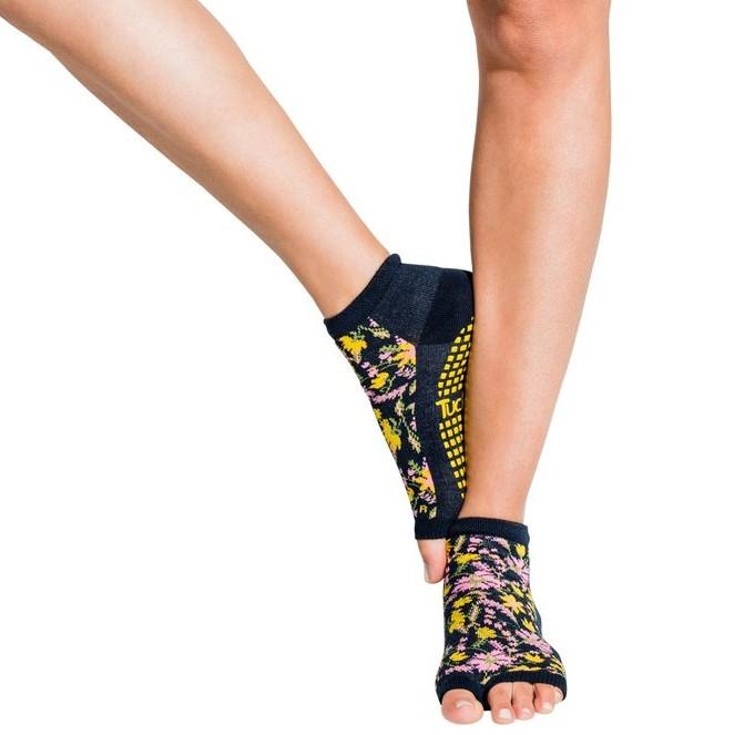Women's Grip Socks - Pilates l Yoga l Barre - Solid Lavender – Tucketts™