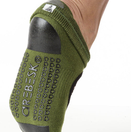 arebesk fishnet grip socks - green