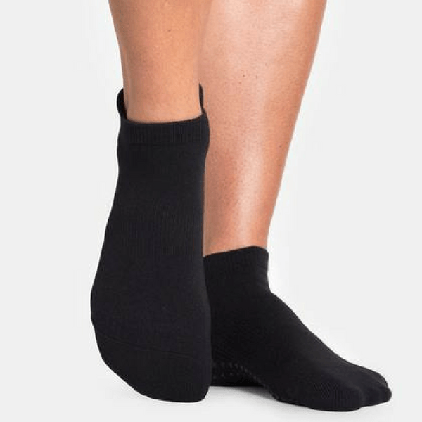 pointe studio grip sock black union