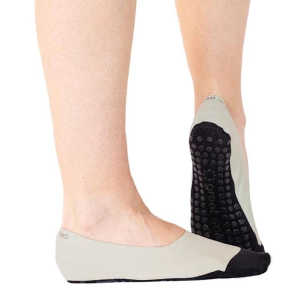 great soles coco tan and black grip socks