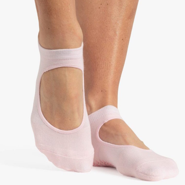 pointe studio josie grip socks pink