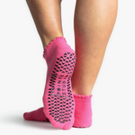 pointe studio happy grip socks pink
