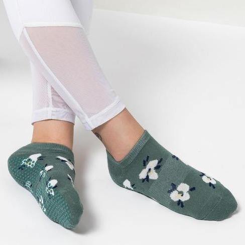 MoveActive Classic Low Rise Grip Socks - Blossom Green (Barre / Pilates) - SIMPLYWORKOUT