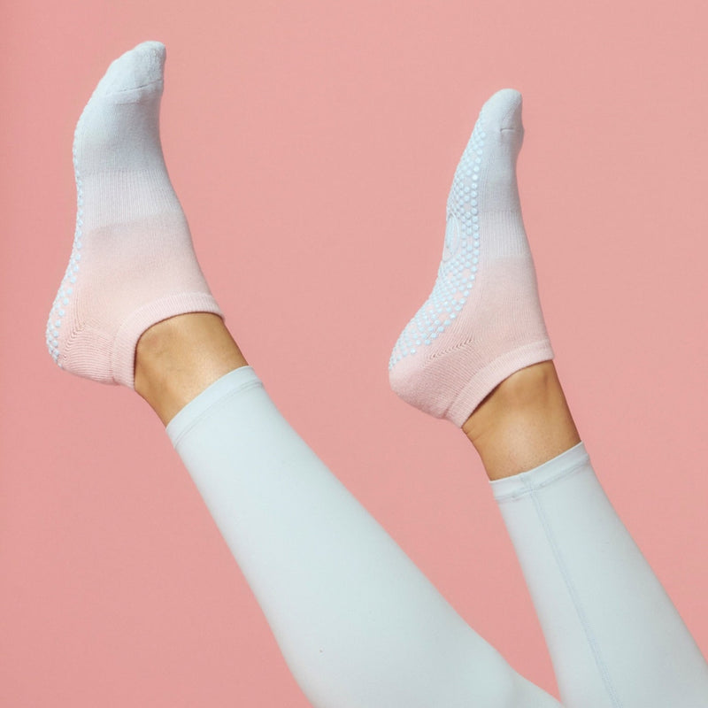 move active blush and powder blue ombre classic socksmove active blush and powder blue ombre classic socks
