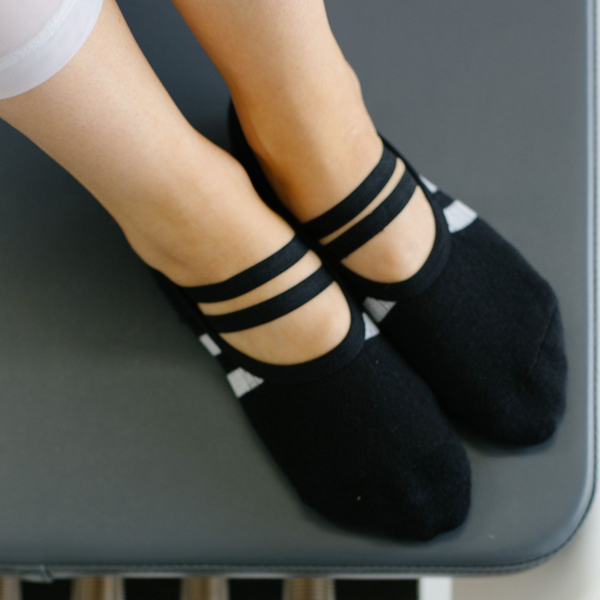 move active grip socks ballet sporty stripe