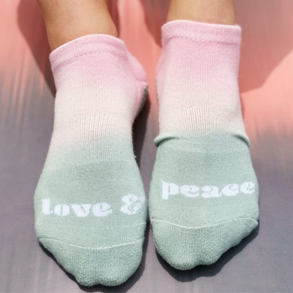 MoveActive Classic Low Rise Grip Socks - Love & Peace Tie Dye