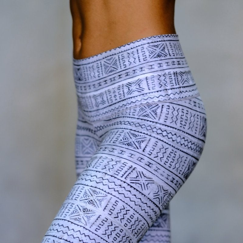 Niyama Sol - Moonflower Barefoot Leggings - SIMPLYWORKOUT