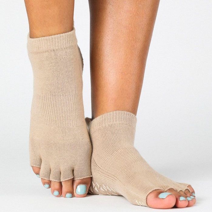 pointe studio basal full foot toeless sand grip socks