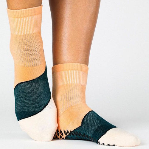 pointe studio chevron ankle grip socks poppy