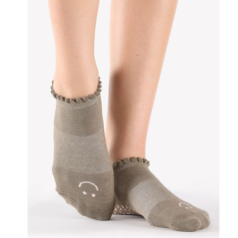 Pointe Studio Happy Grip Socks - Warm Grey