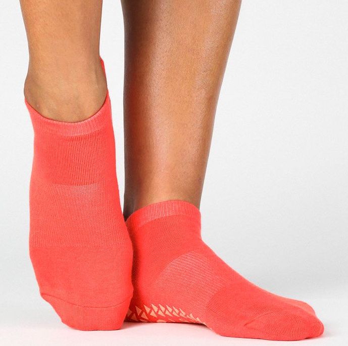 POINTE STUDIO - Union Grip Socks (Pilates & Barre) – SIMPLYWORKOUT