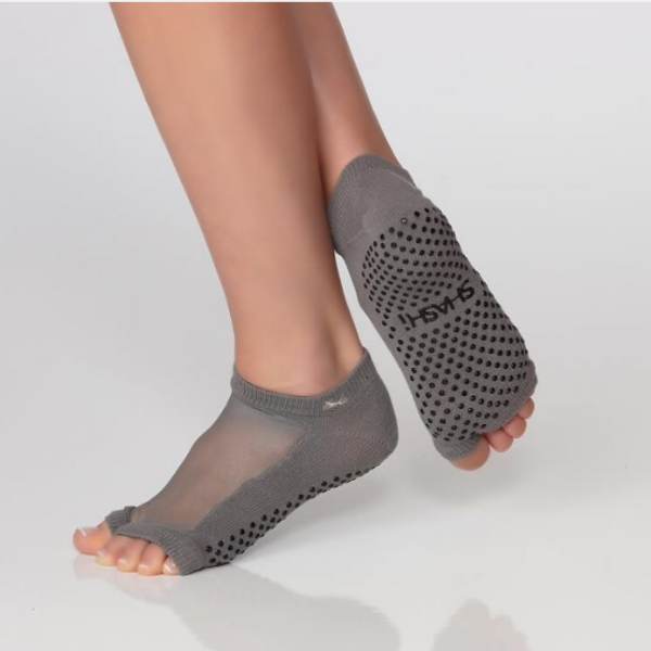 BARRE + PILATES SHASHI Classic Grip Socks - Open Toe on