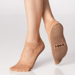 star grip shashi socks in nude for barre and pilates