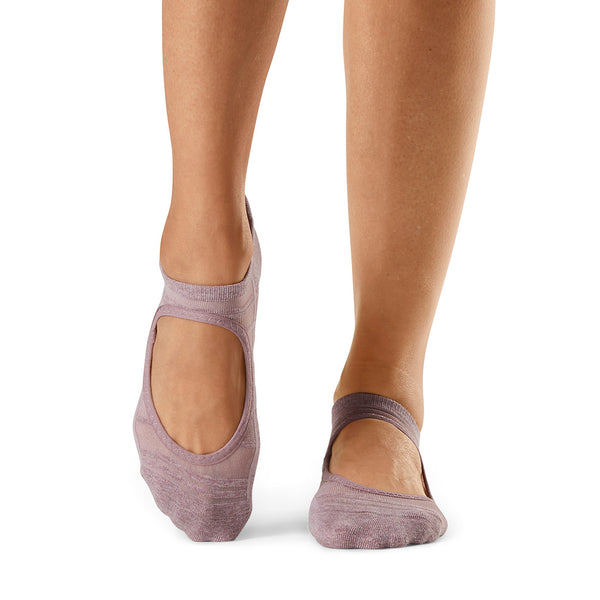 tavi active Emma breeze dusty rose Mary Jane grip socks