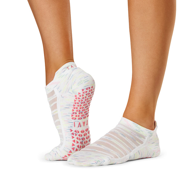Tavi Noir Tavi Noir Savvy Breeze Rainbow Grip Socks