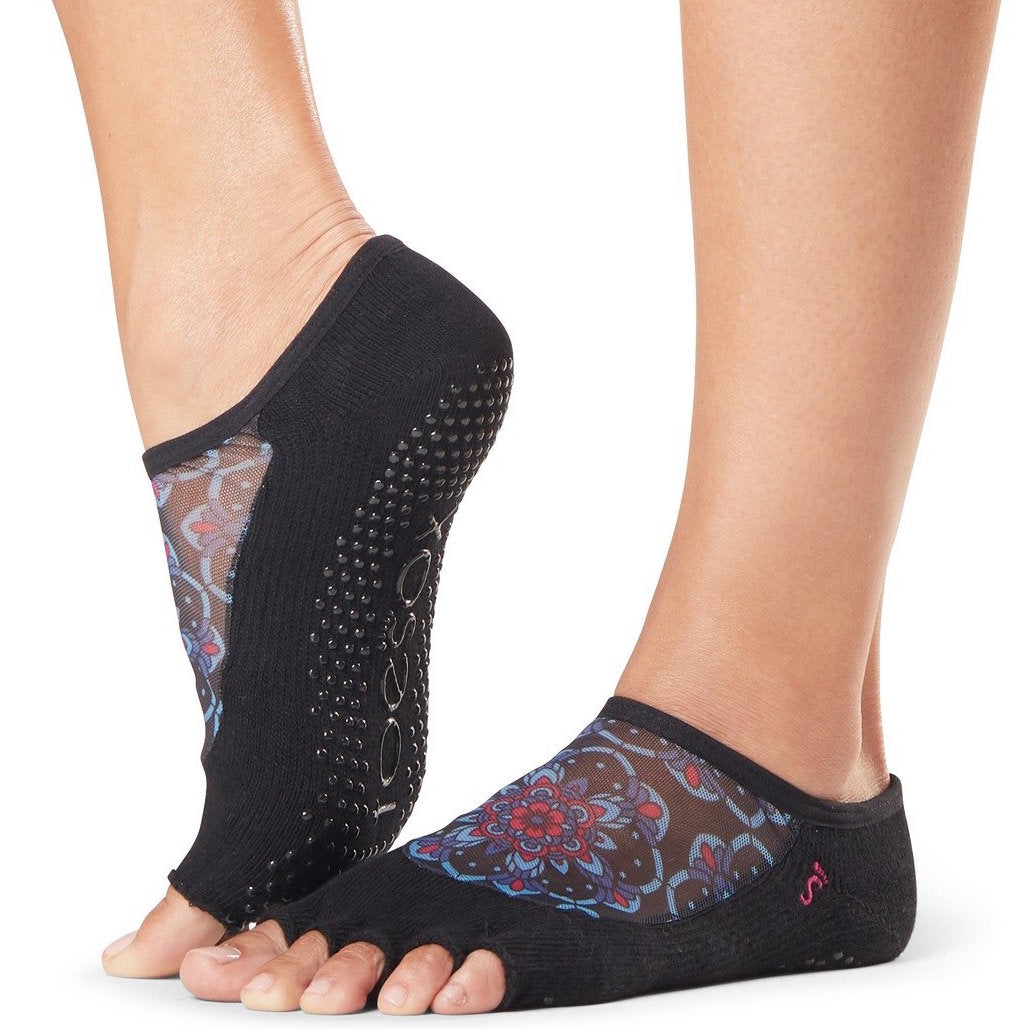 Luna Half Toe Grip Socks - ToeSox - simplyWORKOUT