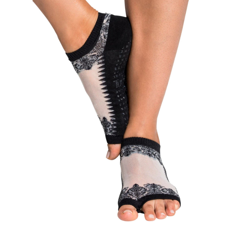 Flow Grip Socks Black & Sheer Gala - Tucketts - simplyWORKOUT –  SIMPLYWORKOUT