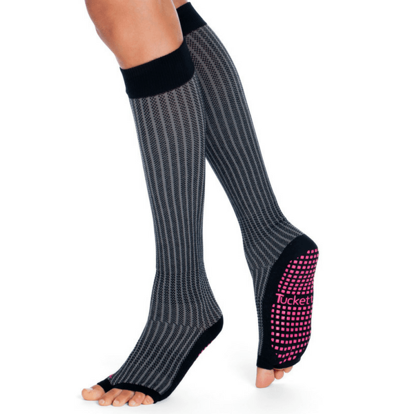 tucketts knee high grip socks static gray