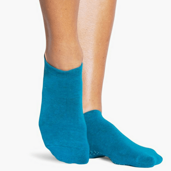 pointe studio grip sock teal union